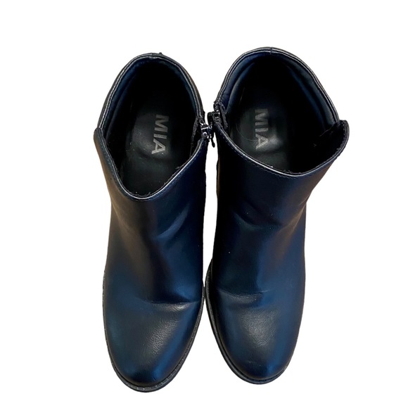 MIA BLACK LEATHER ANKLE BOOTIES CONE HEEL CHUNKY HEEL BOOTS BLACK SIDE ZIP 10 - Picture 4 of 15